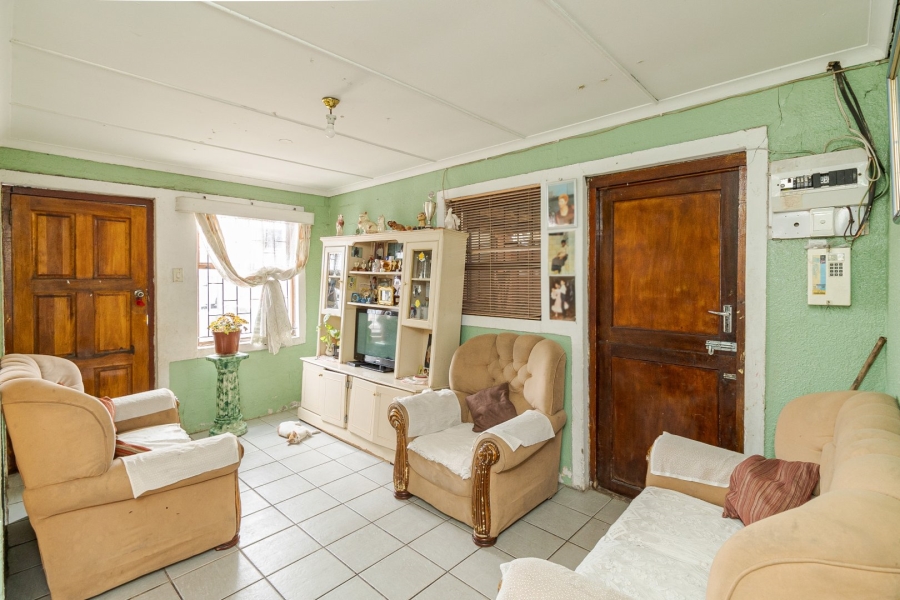 2 Bedroom Property for Sale in Voorbrug Western Cape